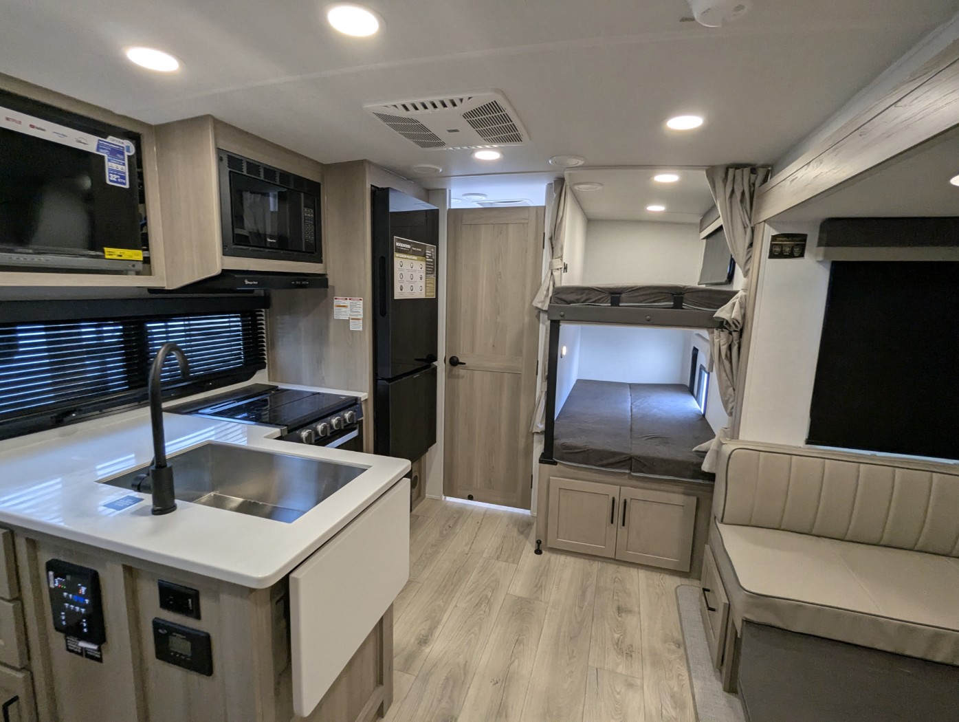 2026 Forest River Rockwood Mini Lite 2520BH - Image 12