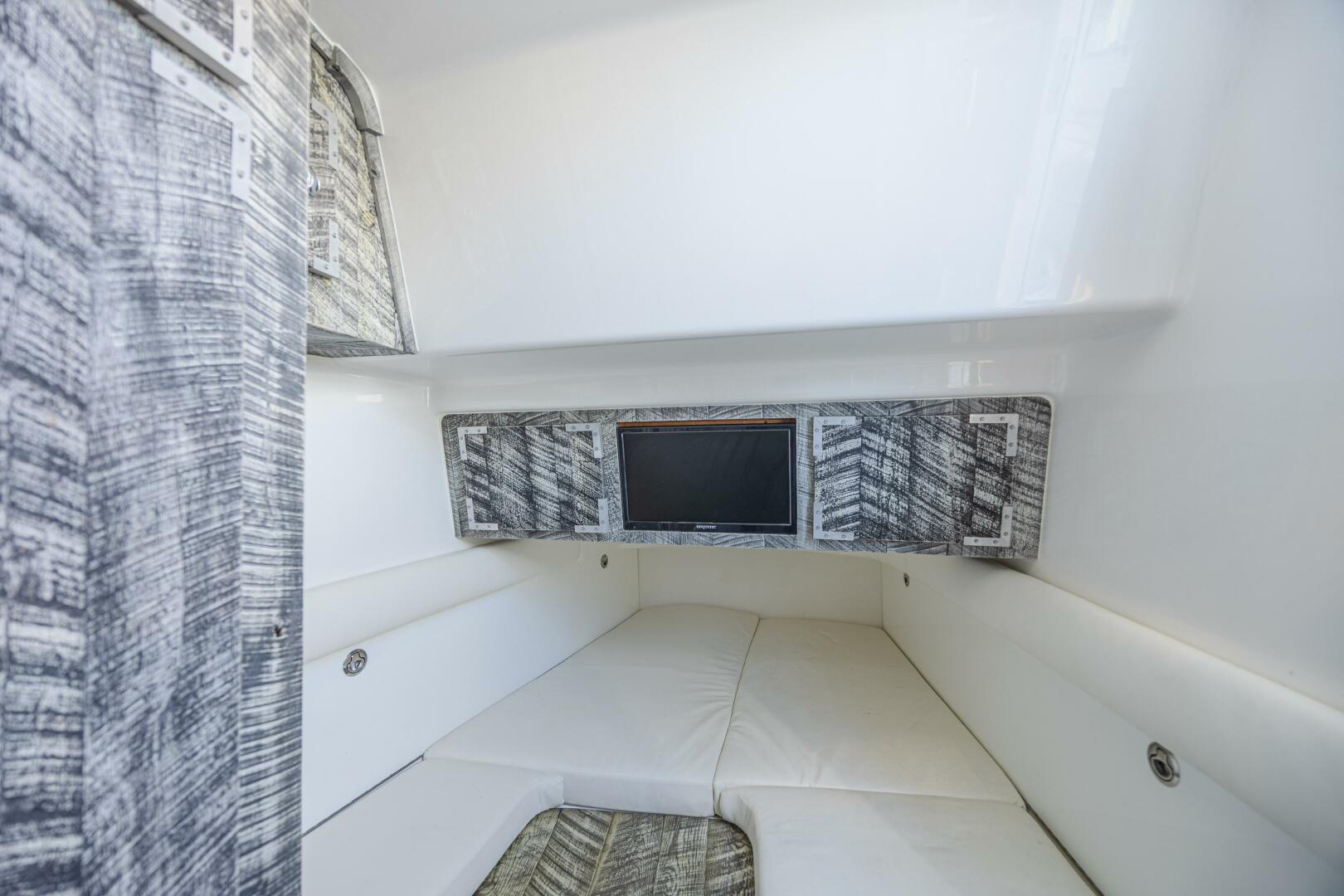 2019 HCB 53 Suenos - Image 26