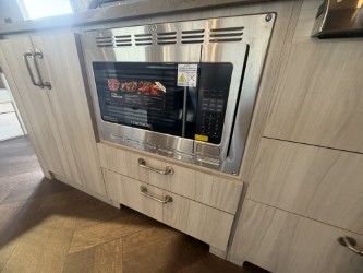 2026 AIRSTREAM INTERNATIONAL 30RBT - Image 31