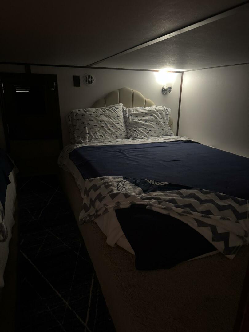 2006 Gibson 5500 Series - Image 24