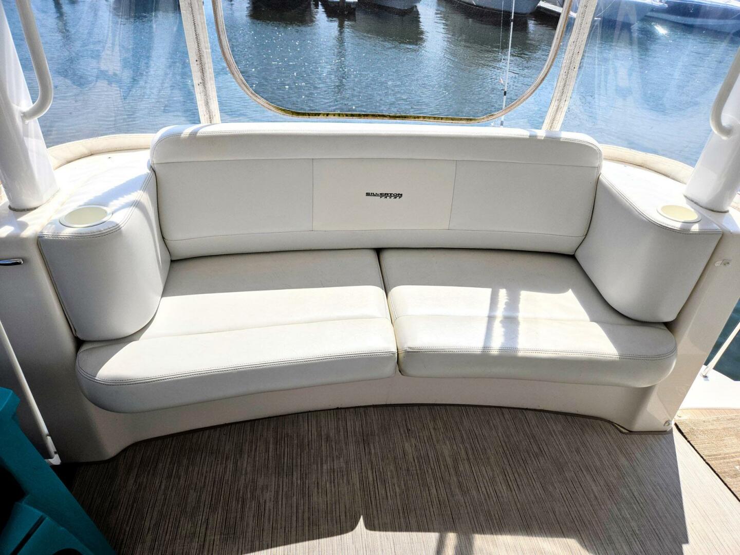 2003 Silverton 392 Aft Cabin Motor Yacht - Image 31