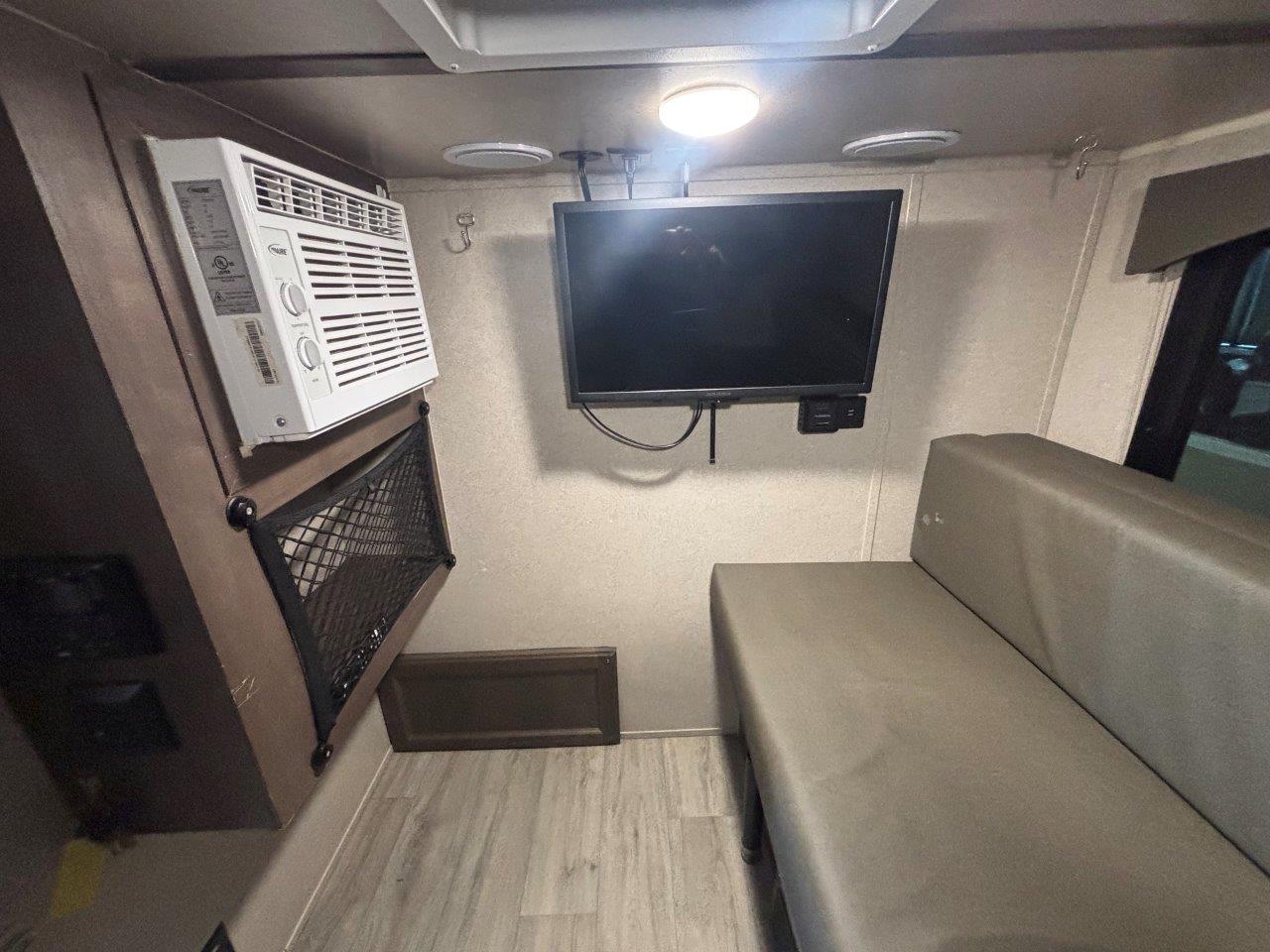 2022 Sunset Park RV Sun Ray 109 - Image 6