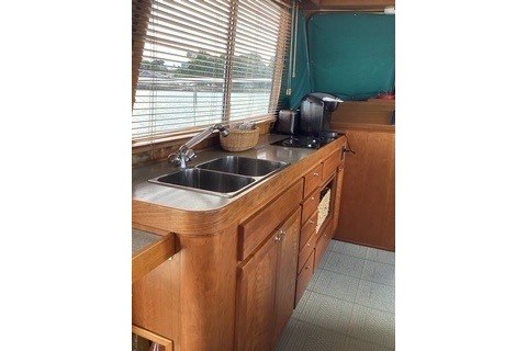 1998 Sabreline 36 AFT CABIN - Image 67