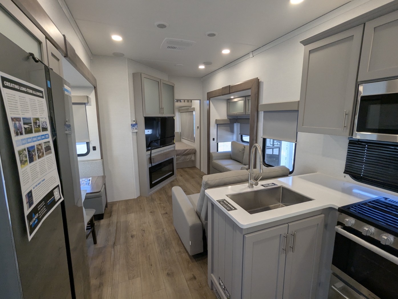 2026 Alliance RV Avenue 38DBL - Image 14