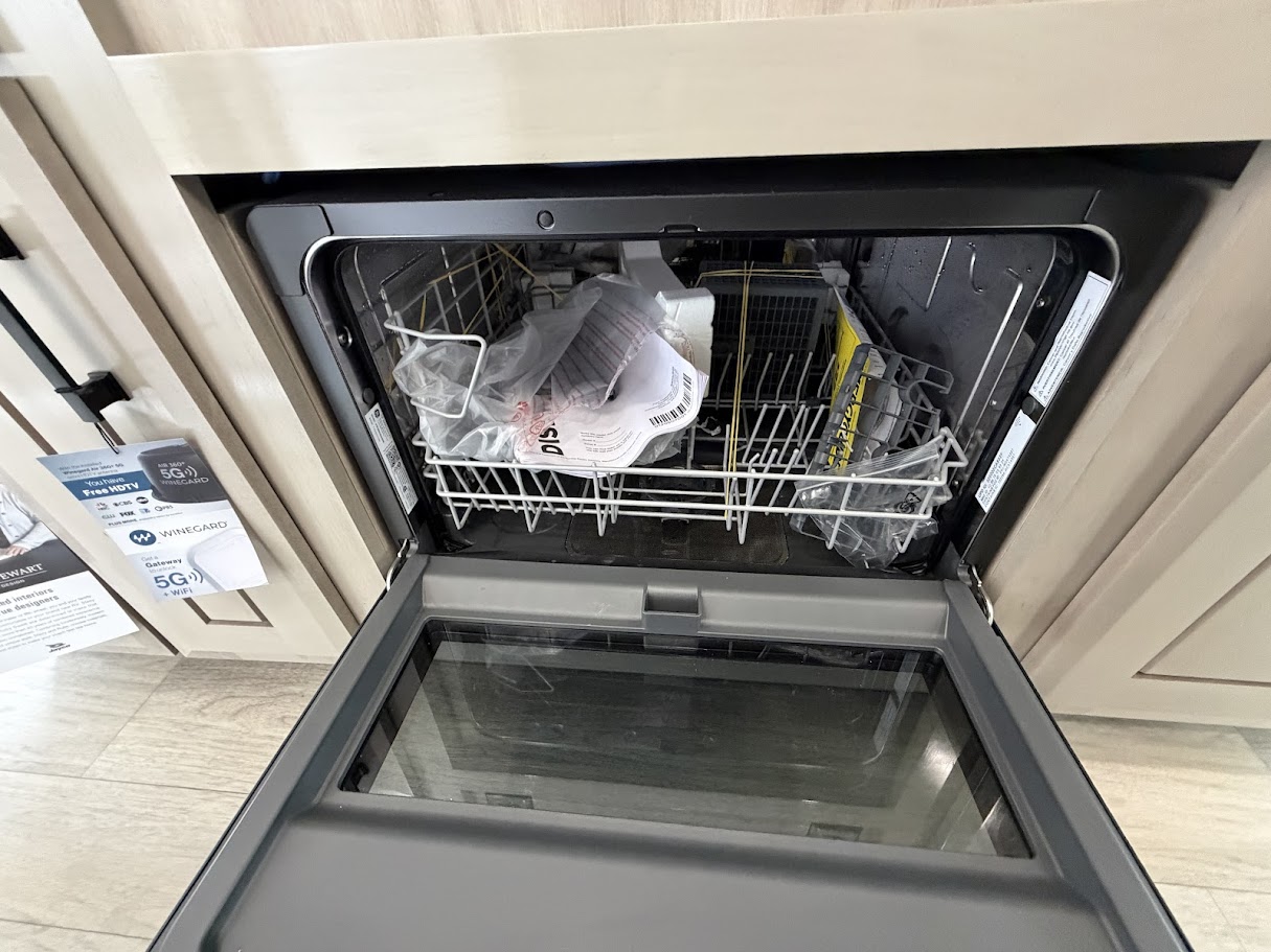 2026 JAYCO PINNACLE 36FBTS - Image 37