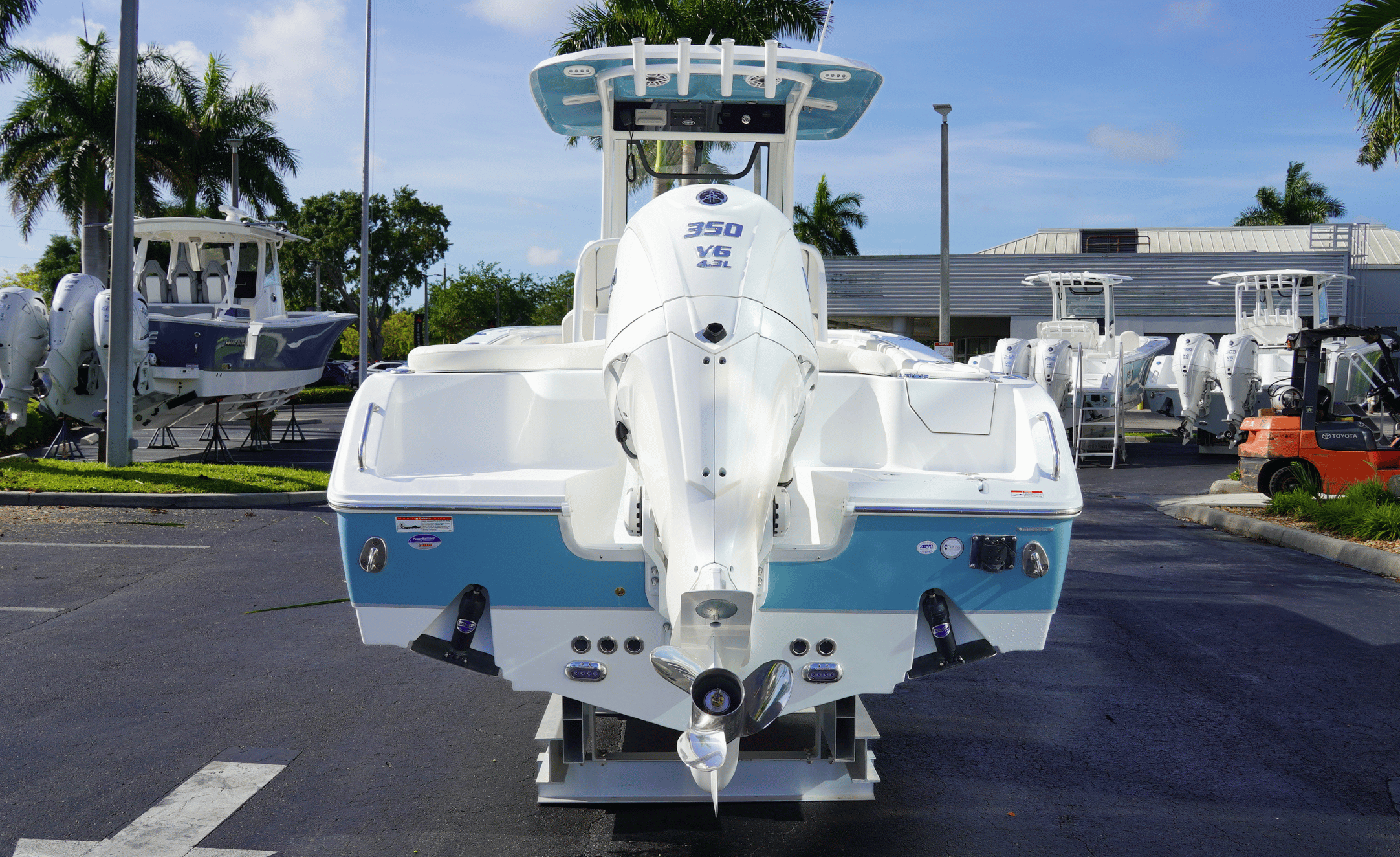 2026 Sea Hunt ULTRA 255SE - Image 10