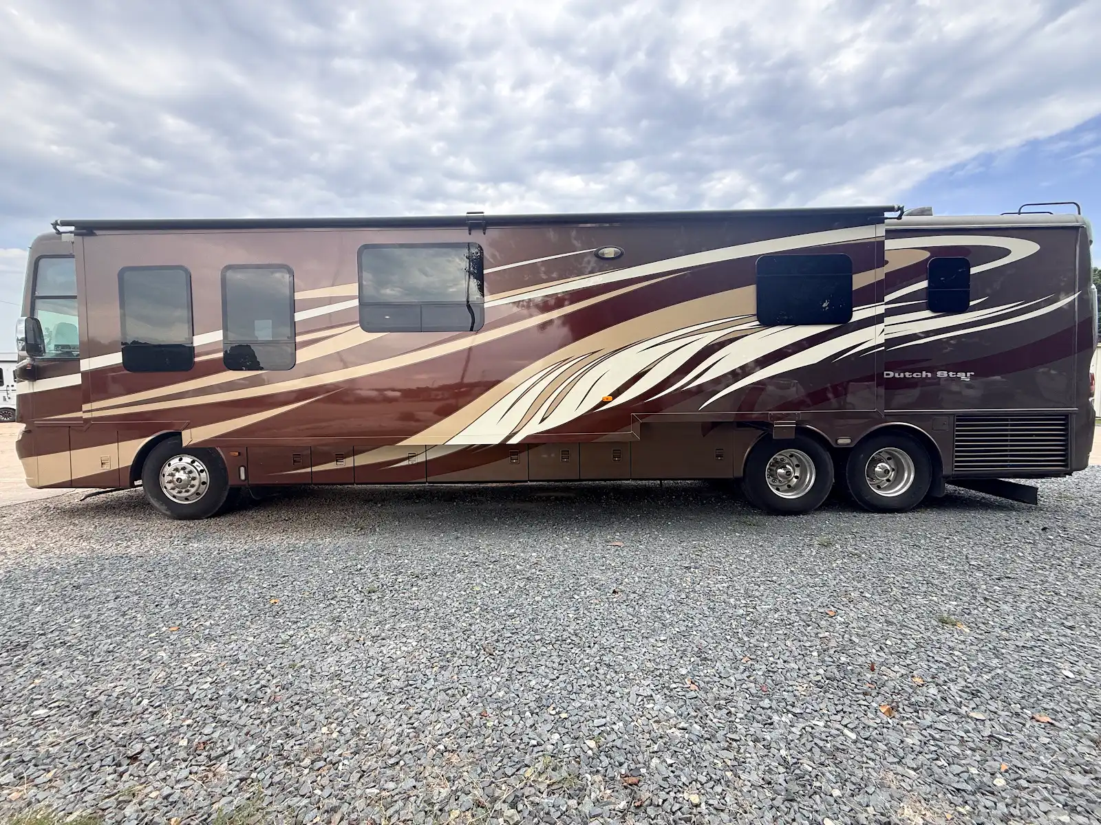 2014 NEWMAR DUTCHSTAR 4364 - Image 5