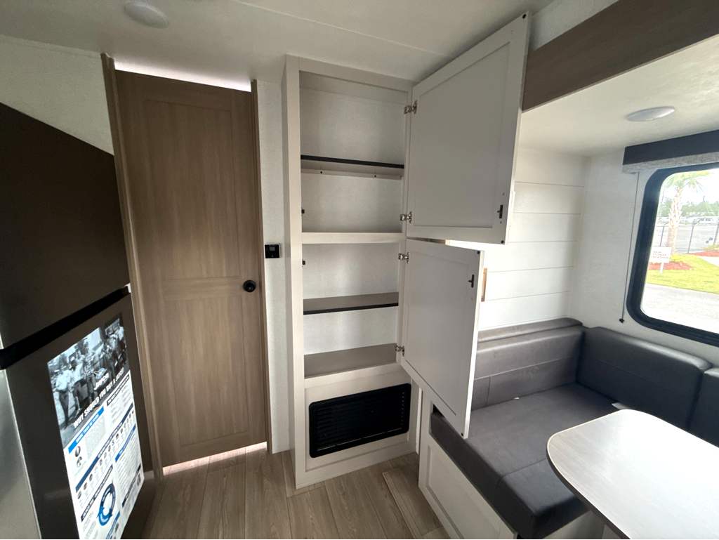 2027 JAYCO JAY FLIGHT 380DQS - Image 25