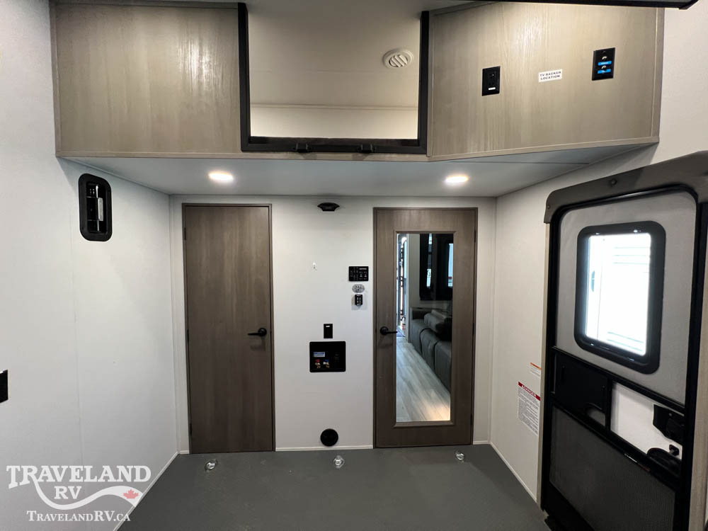 2025 Grand Design Momentum G-Class 320G - Image 29