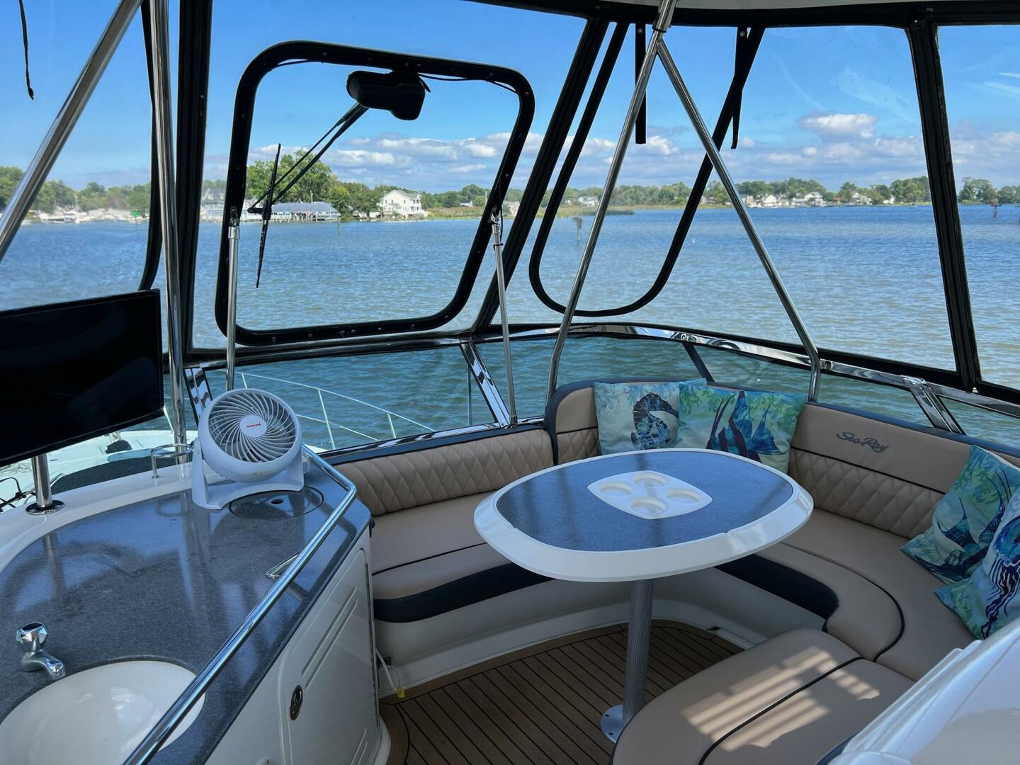 2005 Sea Ray 500 Sedan Bridge - Image 32