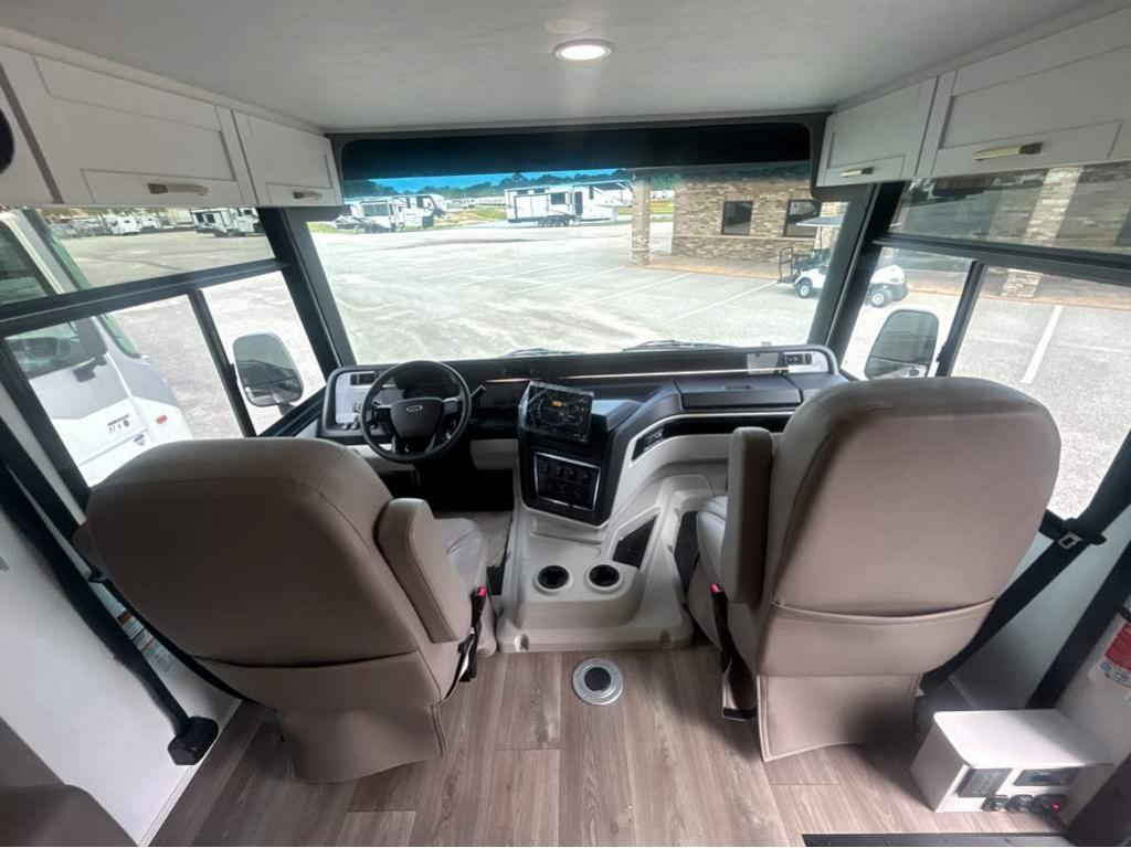 2027 ENTEGRA COACH VISION XL 36C - Image 13