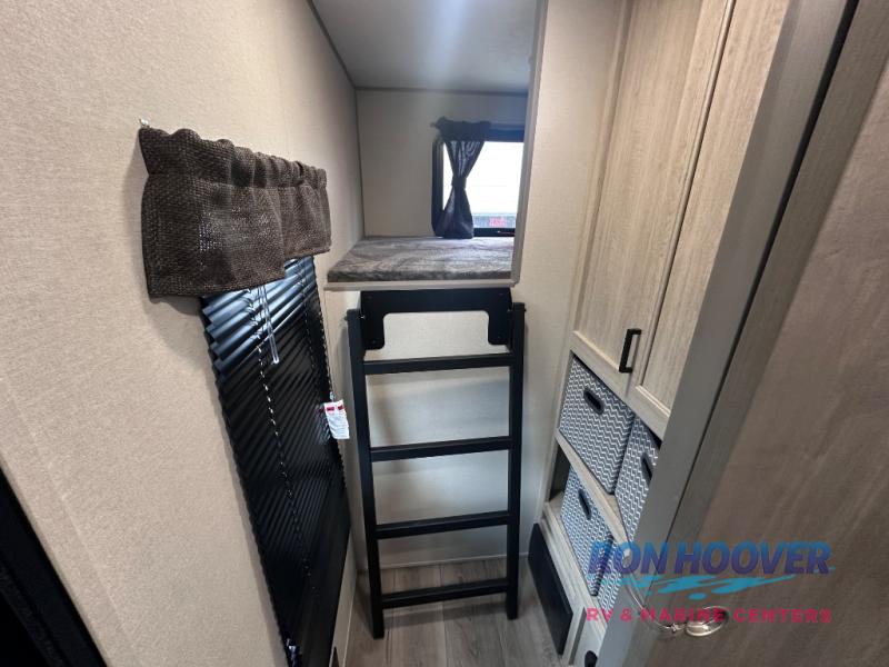 2026 COACHMEN 333DORM - Image 43