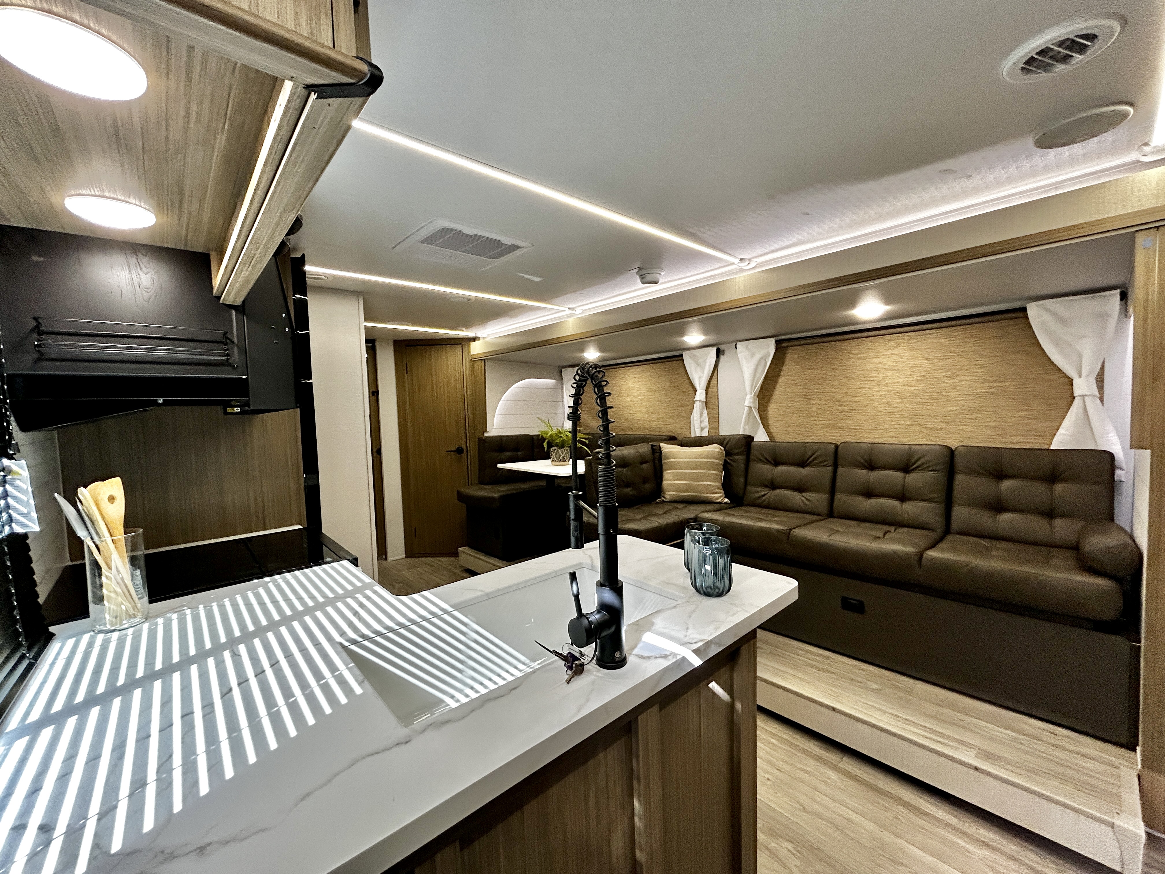 2026 Forest River Salem Cruise Lite 273QBXL - Image 11
