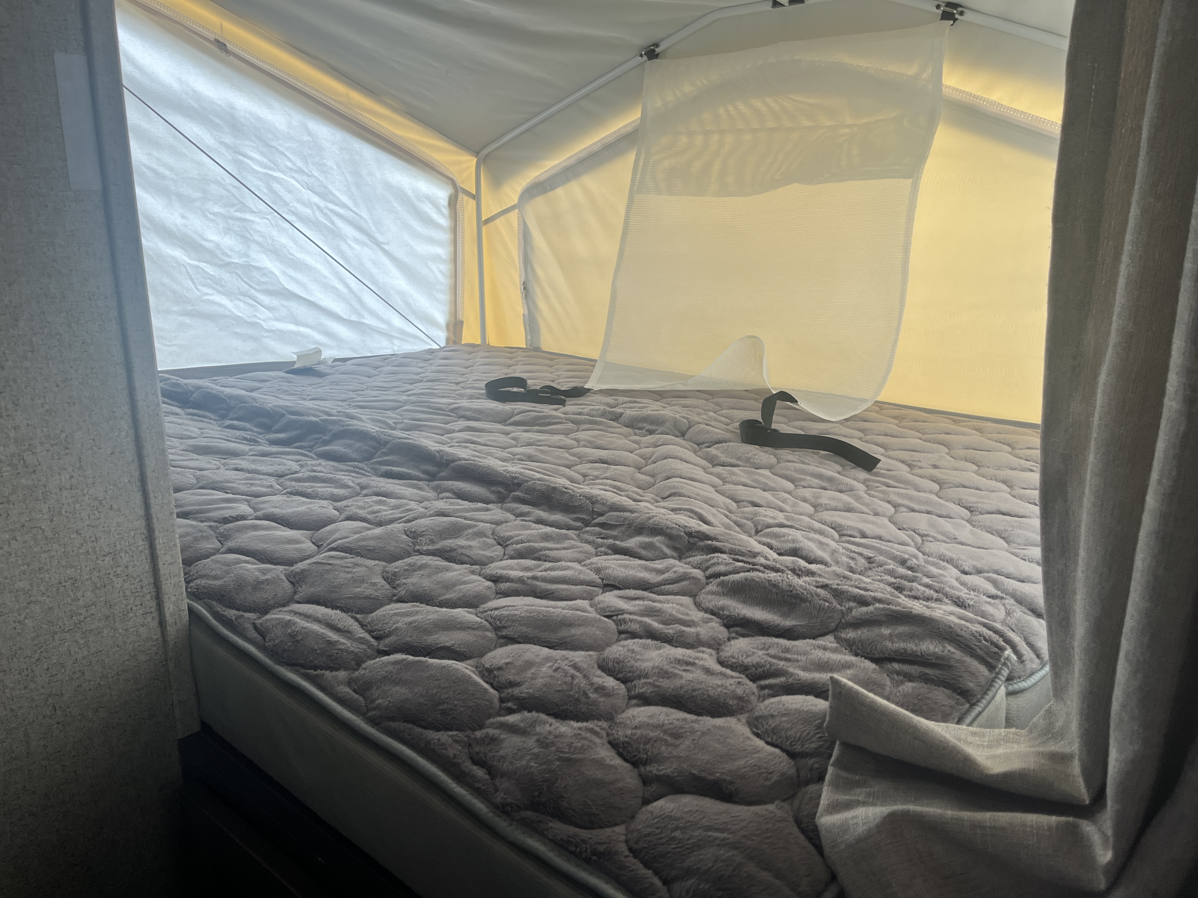 2019 FOREST RIVER ROO 233S - Image 15