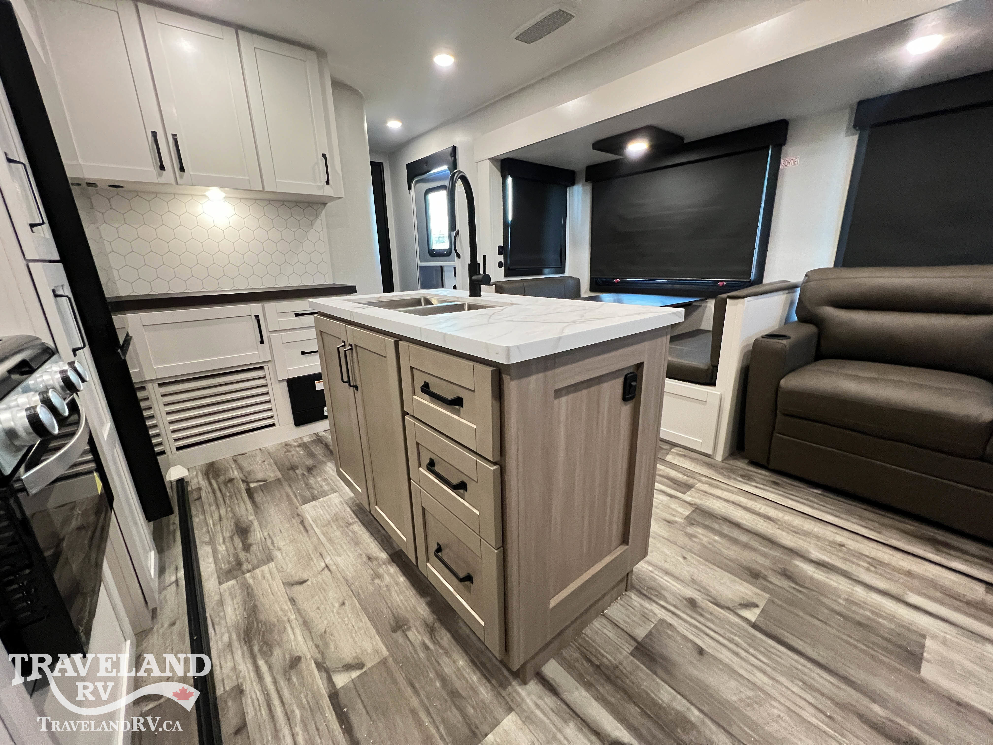 2026 Highland Ridge Roamer Light Duty 31TBTS - Image 18
