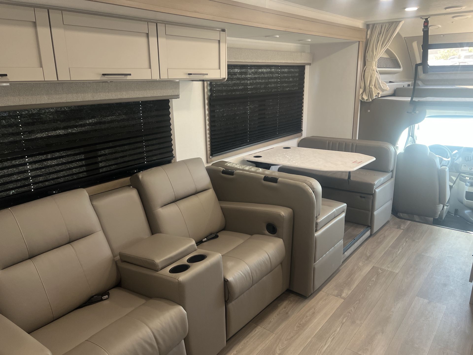2027 Entegra Coach Odyssey 30Z - Image 20