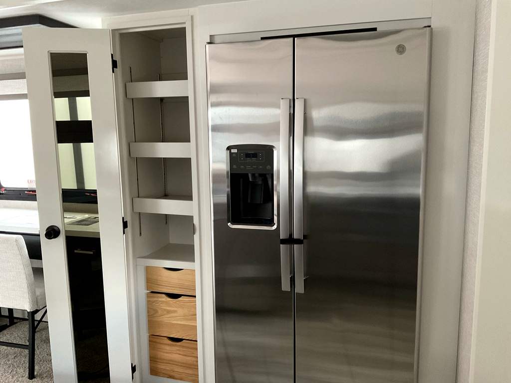 2025 JAYCO PINNACLE 38 FBRK - Image 17