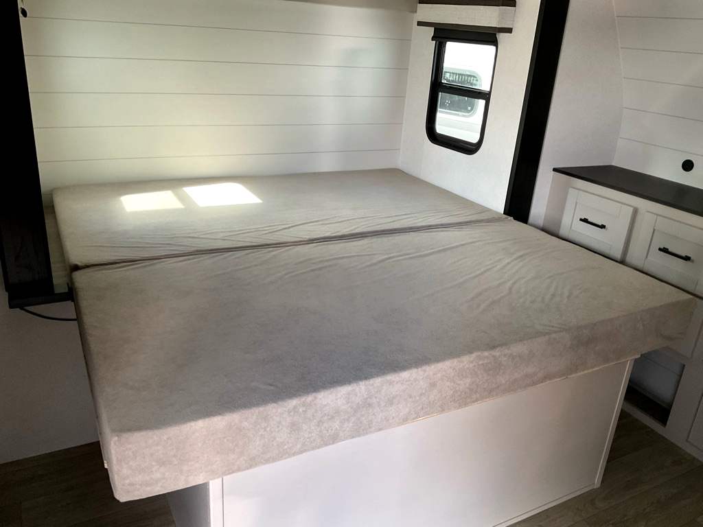 2027 JAYCO SEISMIC 265 - Image 28