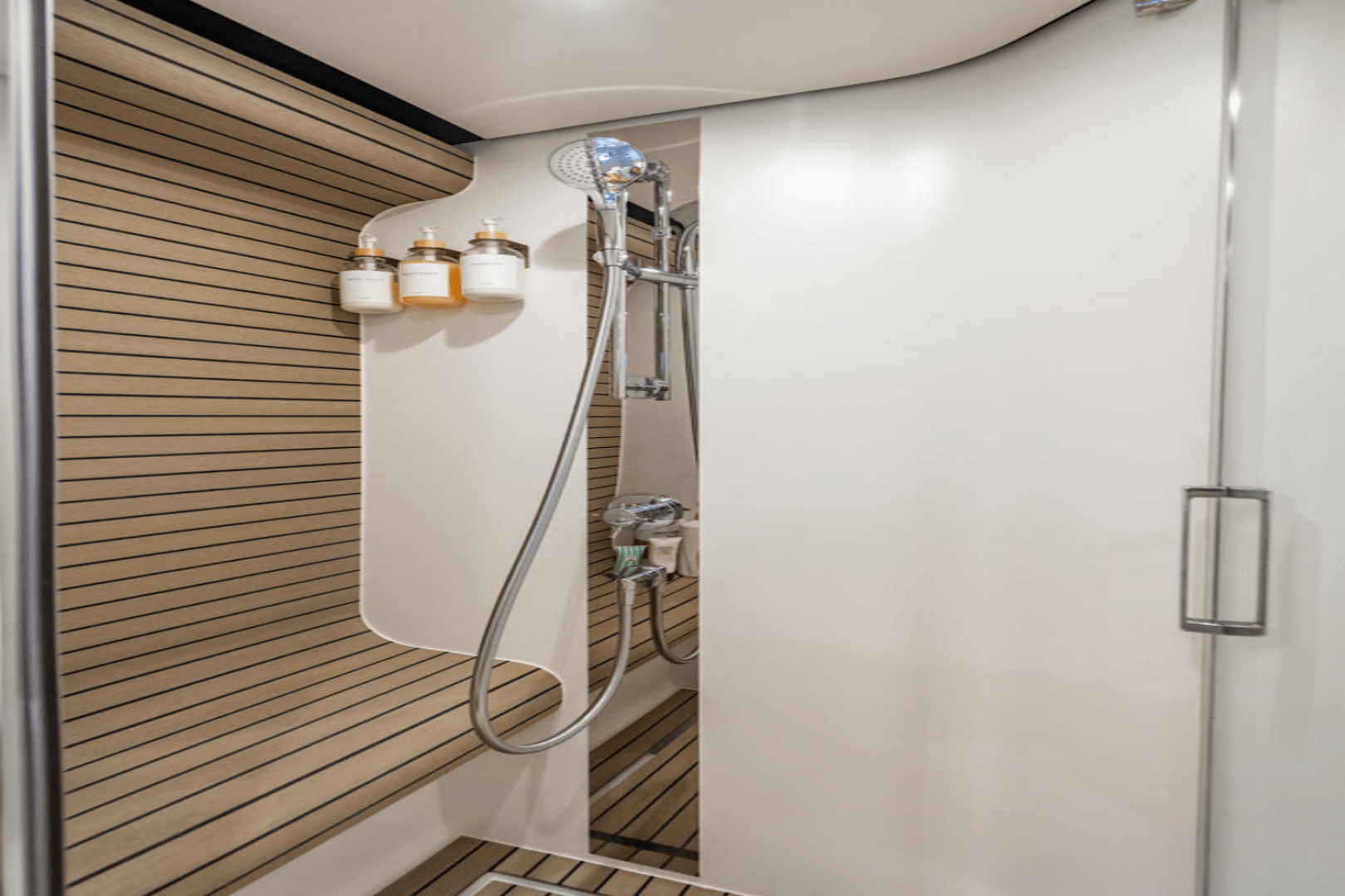 2024 Azimut 60 FLY - Image 29
