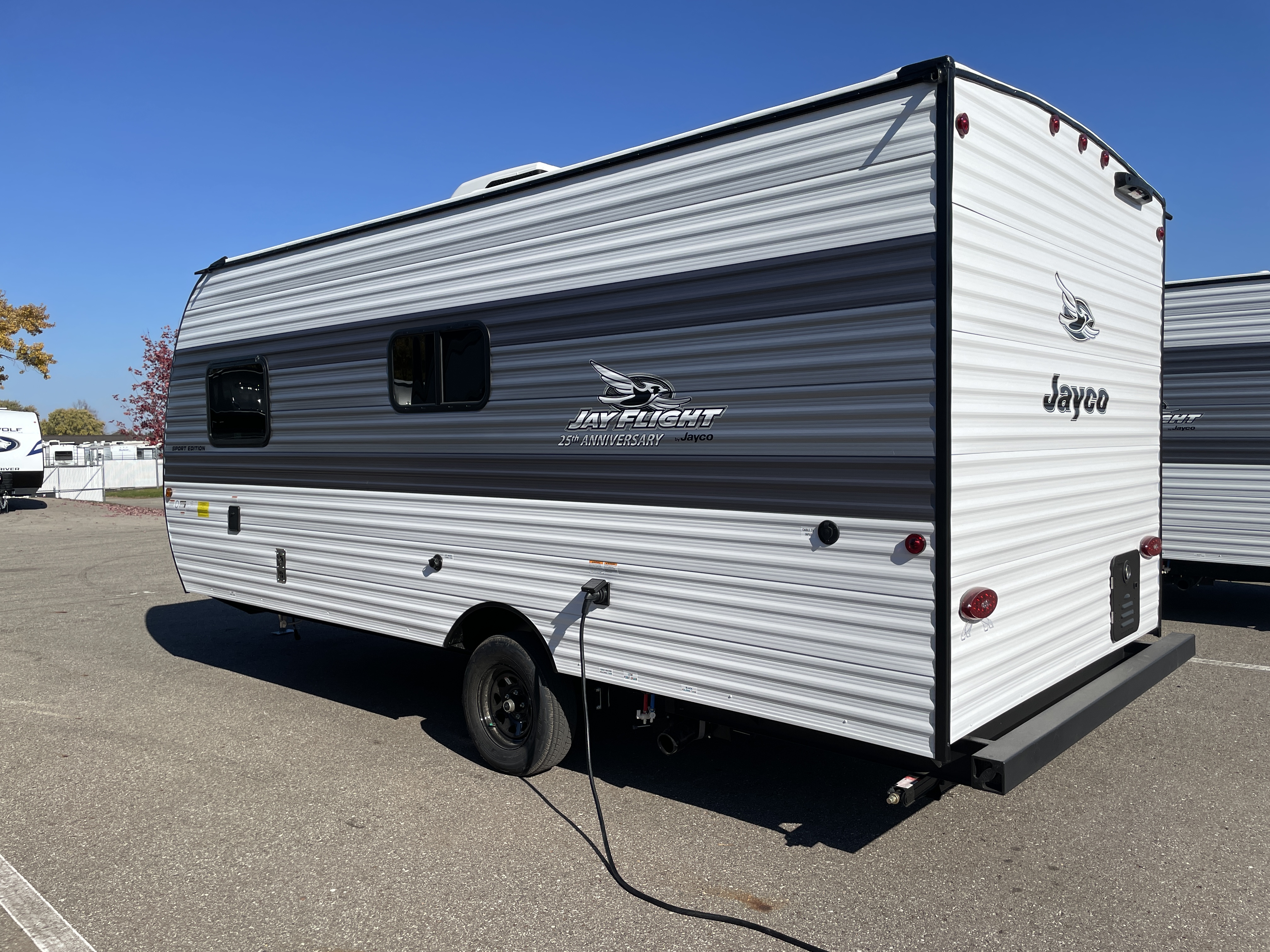 2027 Jayco Jay Flight SLX 172DB - Image 5