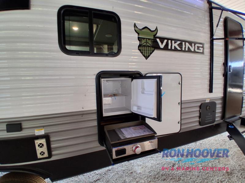 2025 COACHMEN 282DORM - Image 10