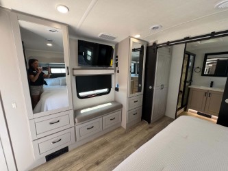 2026 JAYCO NORTH POINT 382FLRB - Image 13