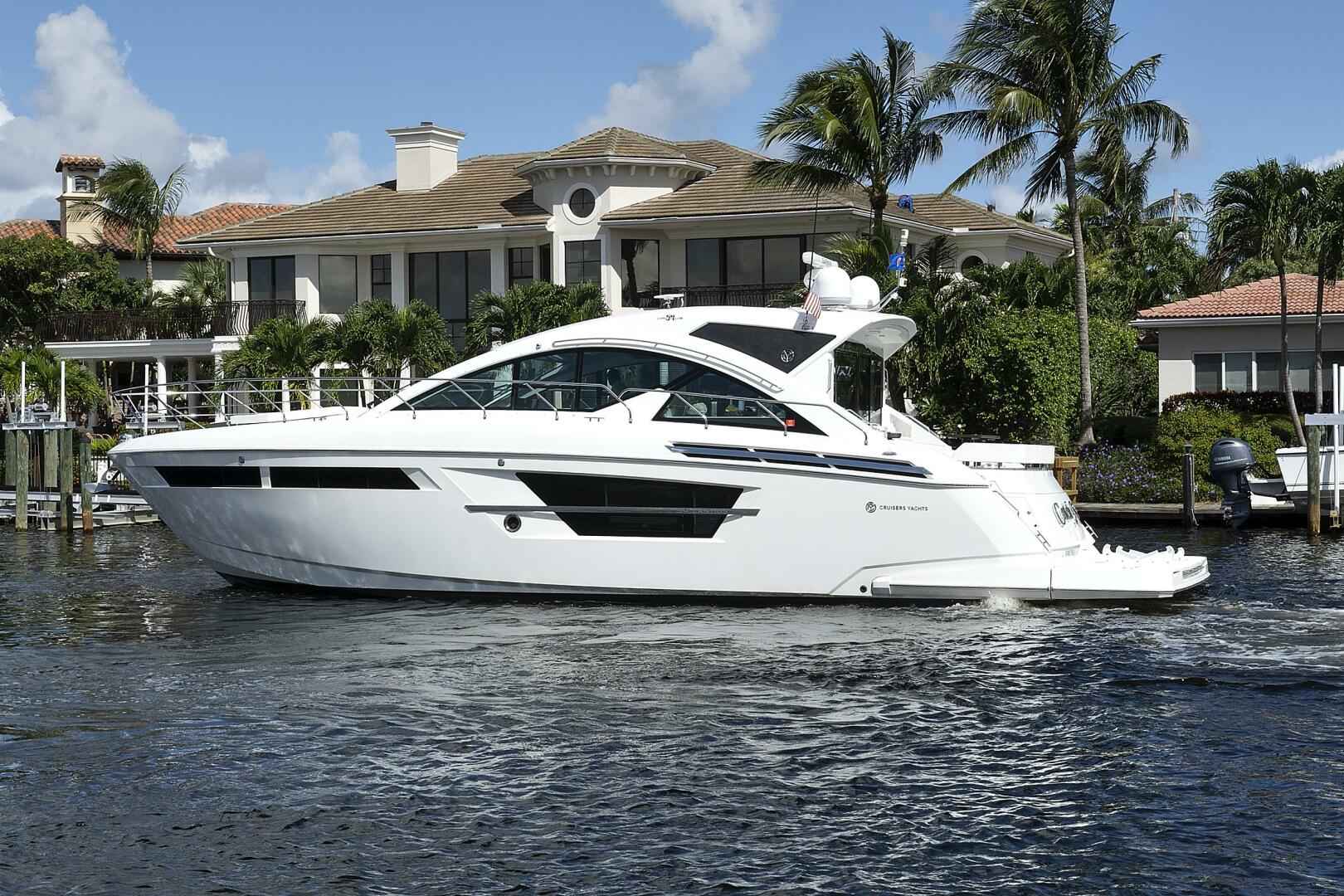 2019 Cruisers Yachts 54 Cantius - Image 2