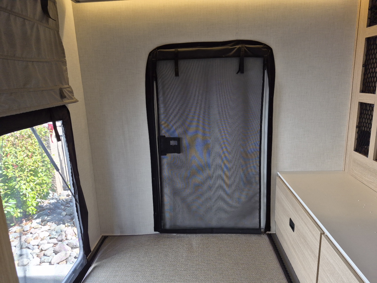 2027 Thor Motor Coach Gemini Trip 22MT - Image 16