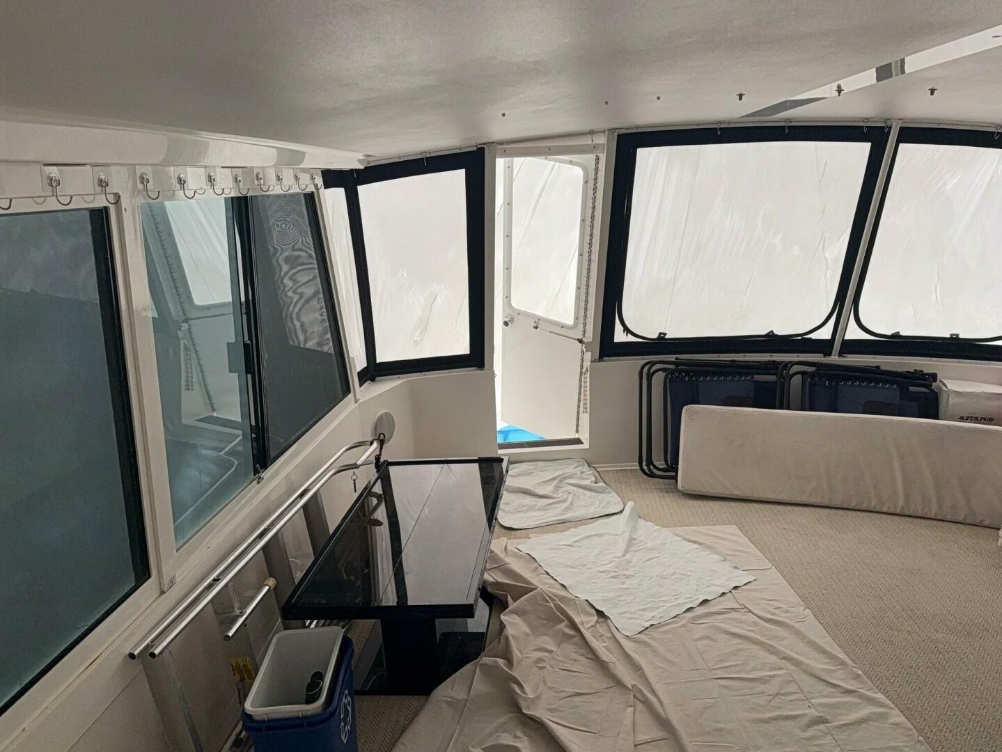 1998 Viking Motor Yacht - Image 12