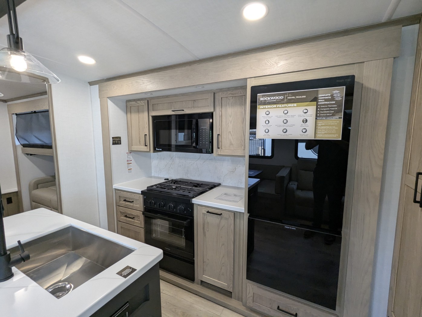 2026 Forest River Rockwood Signature 8336BH - Image 21