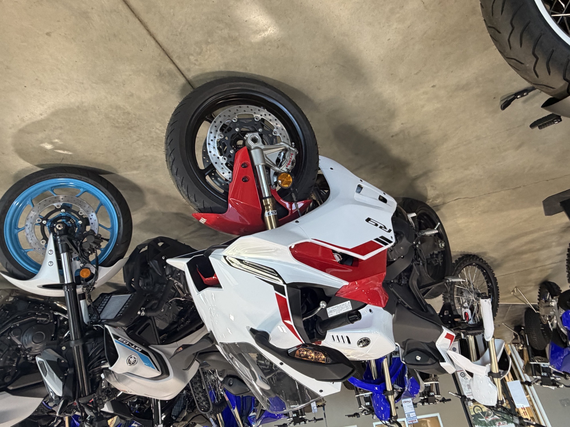 2025 Yamaha YZF-R9 - Image 3