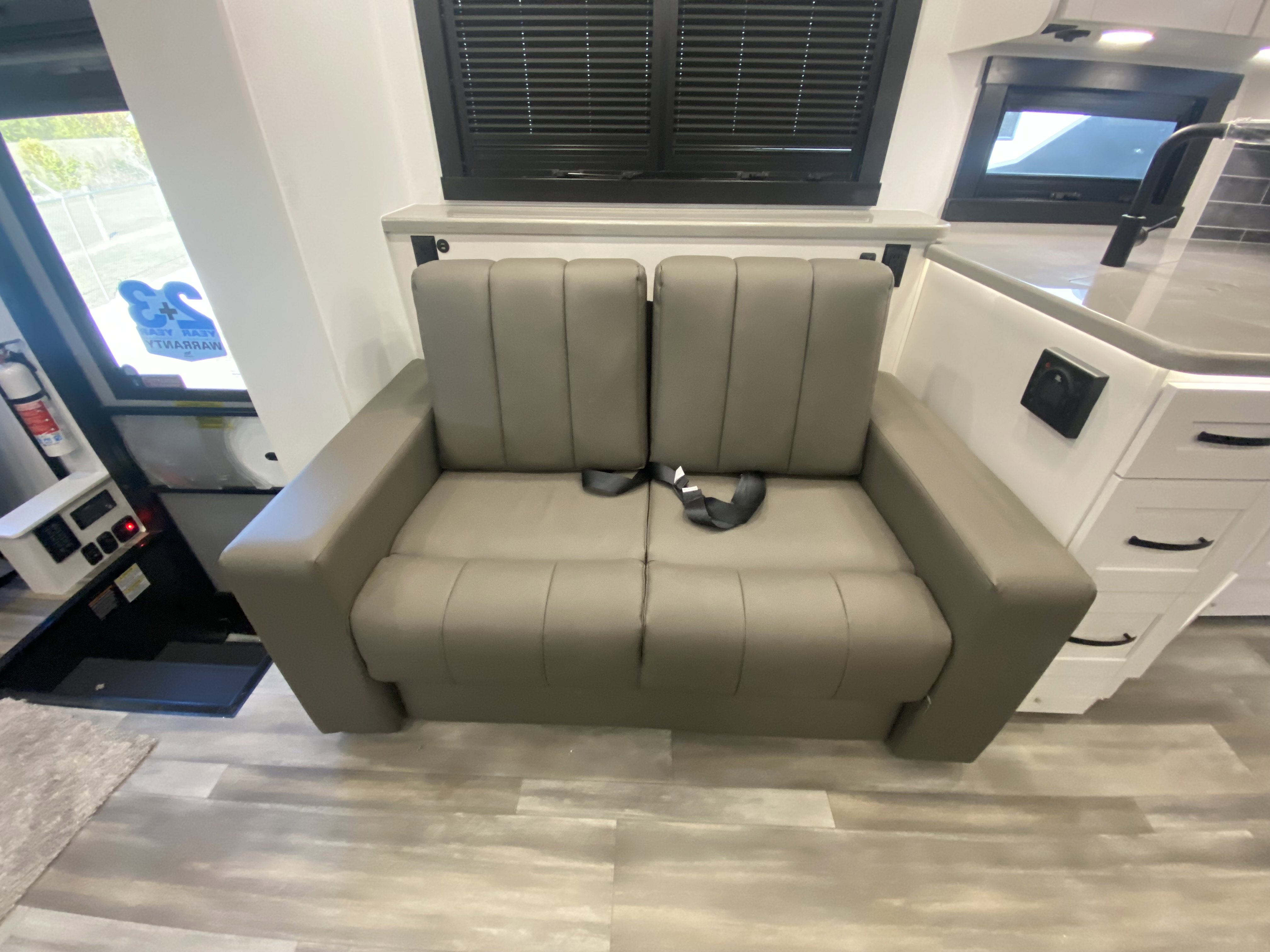 2026 JAYCO PRECEPT 34G - Image 16