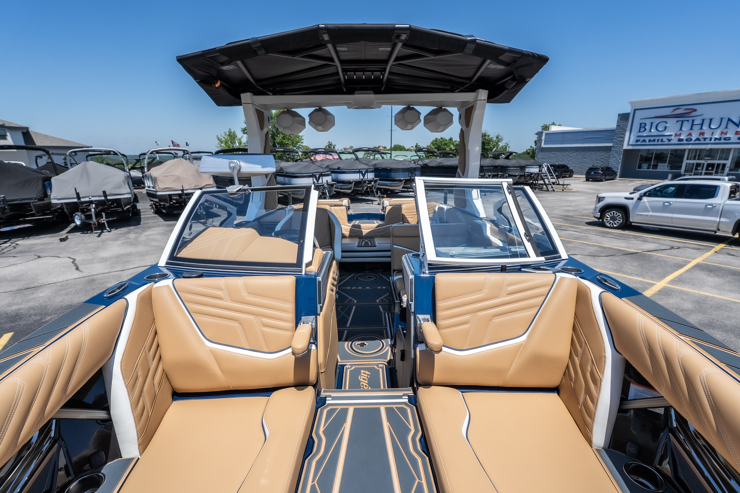 2026 Tigé Ultré 23ZX - Image 20