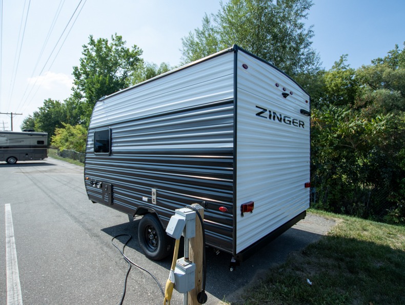 2026 CrossRoads Zinger Lite Mini 12BH - Image 3