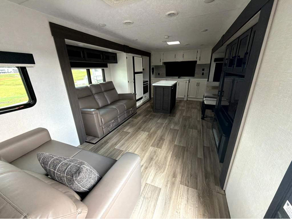 2025 VENTURE SPORTTREK 333VFK - Image 16