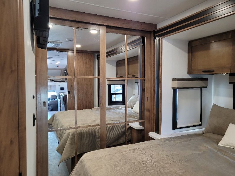 2026 Entegra Coach Esteem XL 32U - Image 21