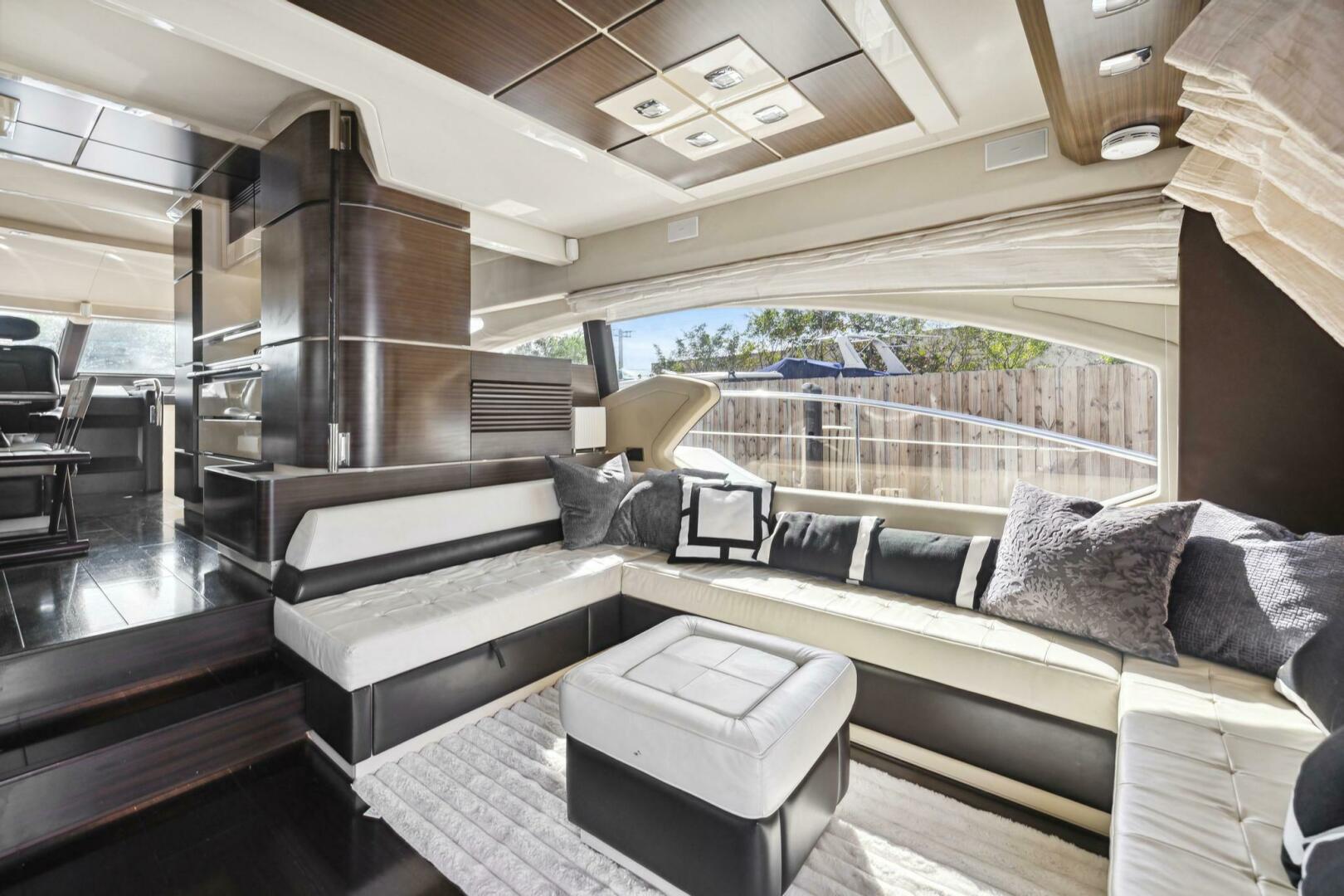 2013 Azimut 70 - Image 27