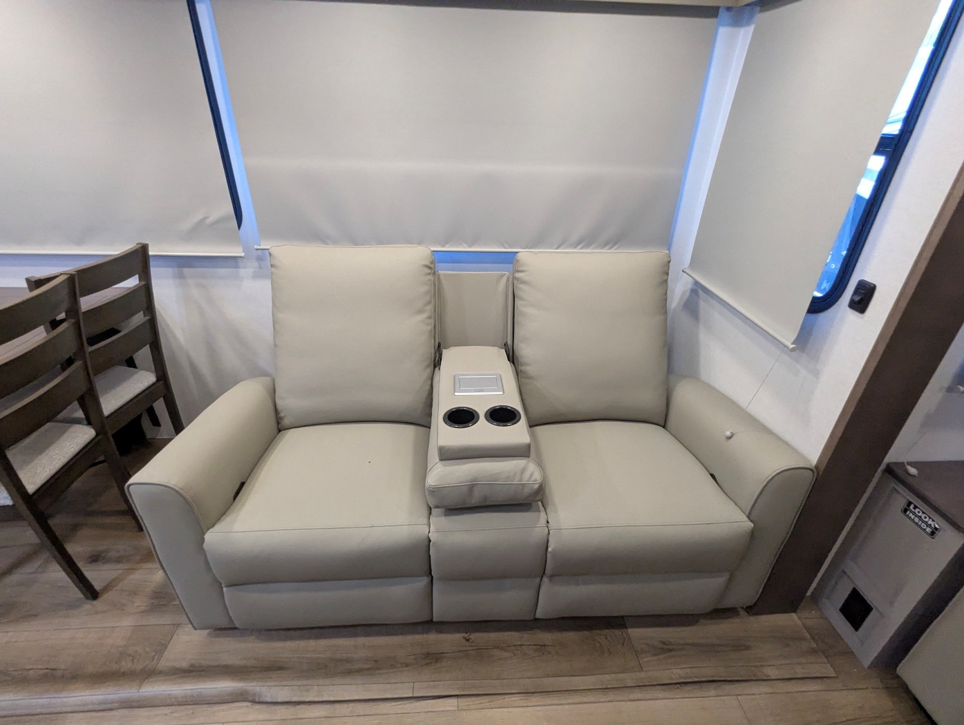 2026 Alliance RV Avenue 298RL - Image 25