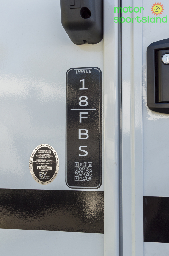 2026 Winnebago Thrive 18FBS - Image 11