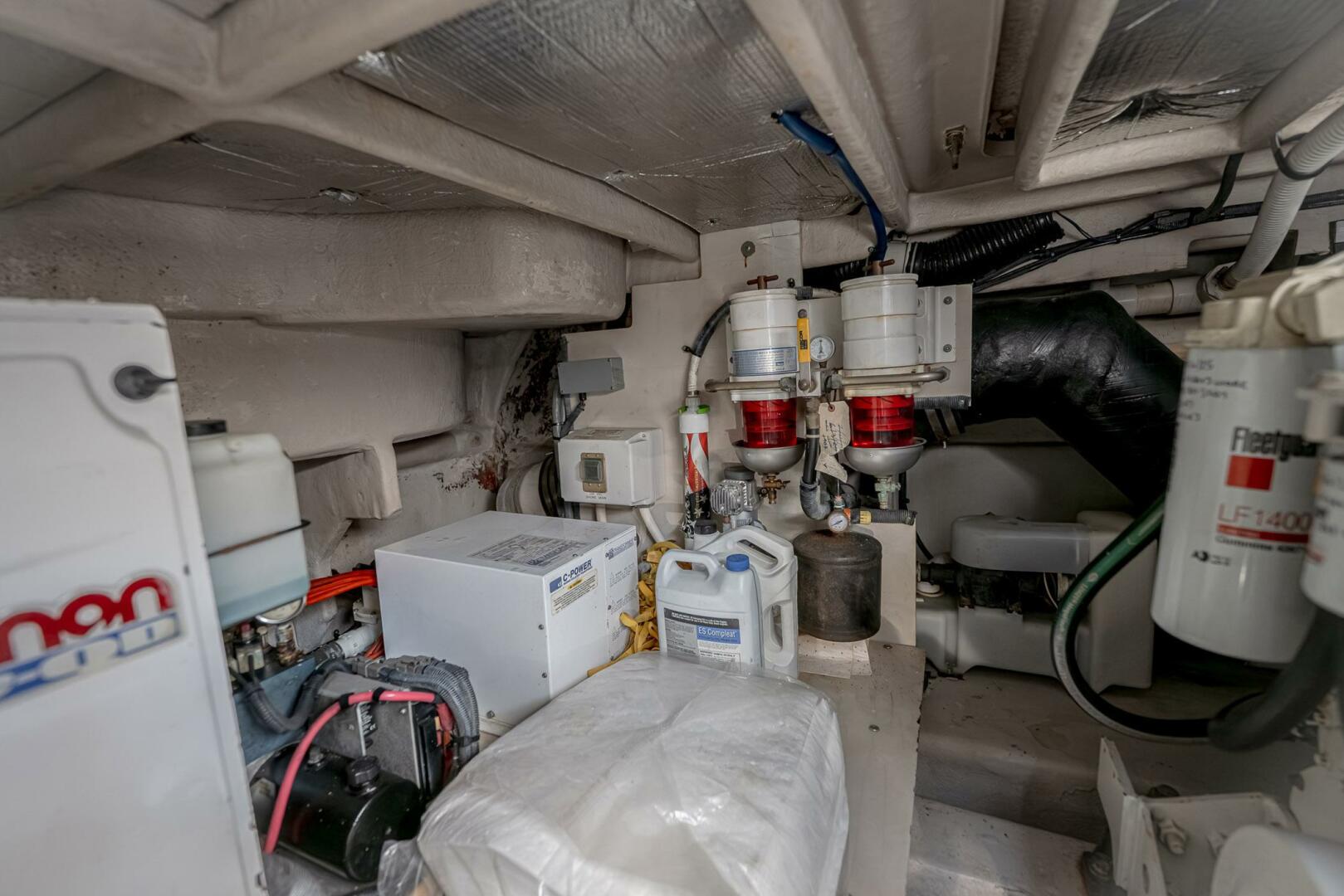 2005 Sea Ray 500 Sundancer - Image 49