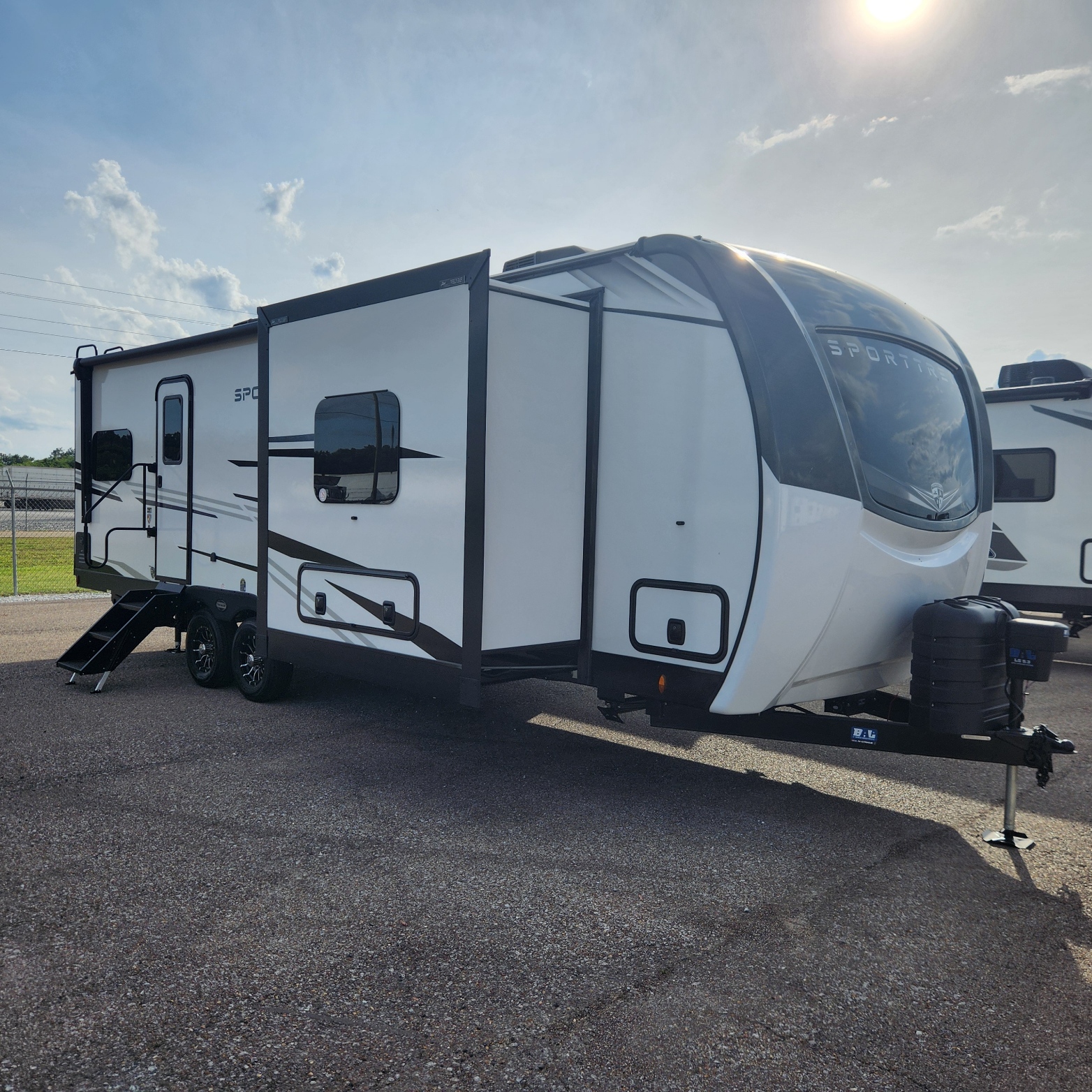 2026 VENTURE RV SPORTTREK 272VRK - Image 1