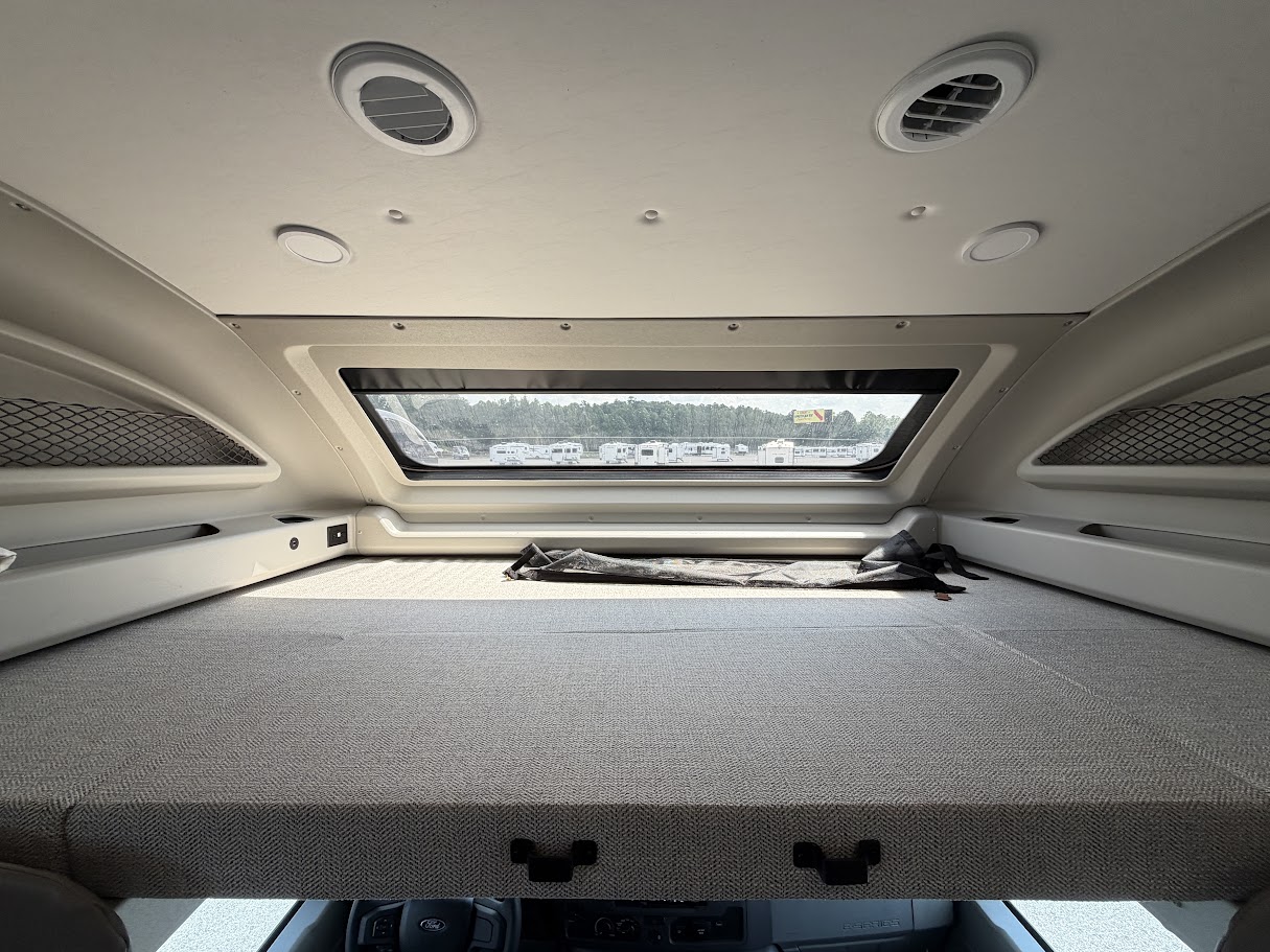 2027 JAYCO GREYHAWK 30Z - Image 13