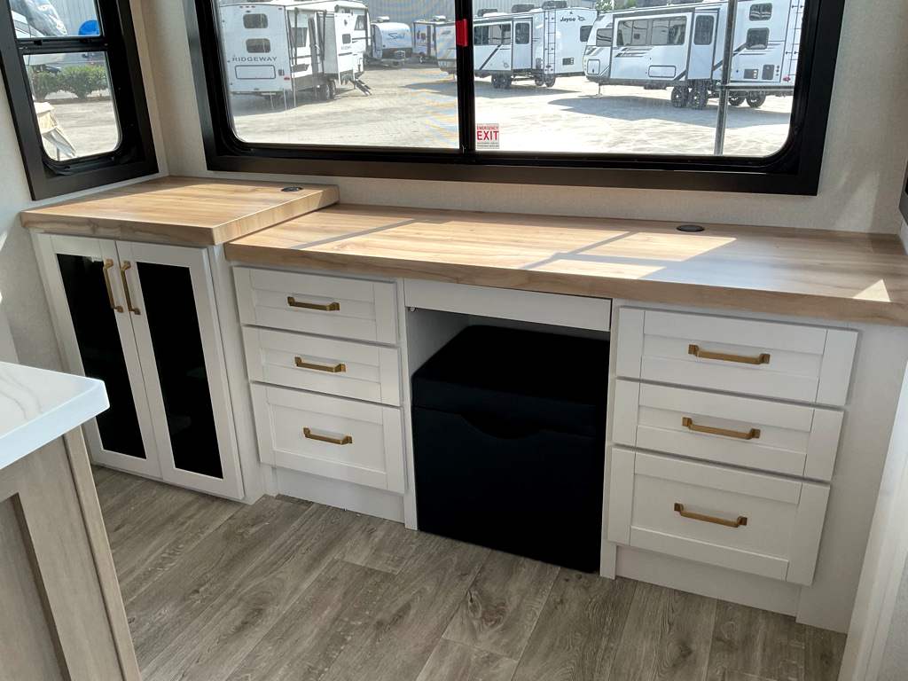 2026 JAYCO Eagle 325 MKTS - Image 12