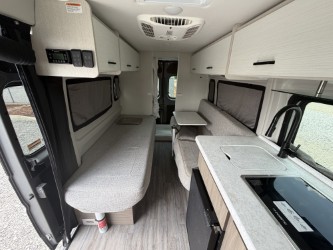 2023 THOR MOTOR COACH TWIST 2LB - Image 17