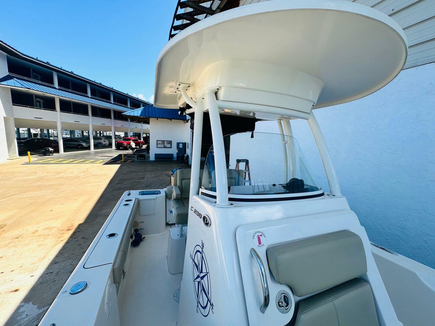 2016 PURSUIT C 238 Center Console Base - Image 29