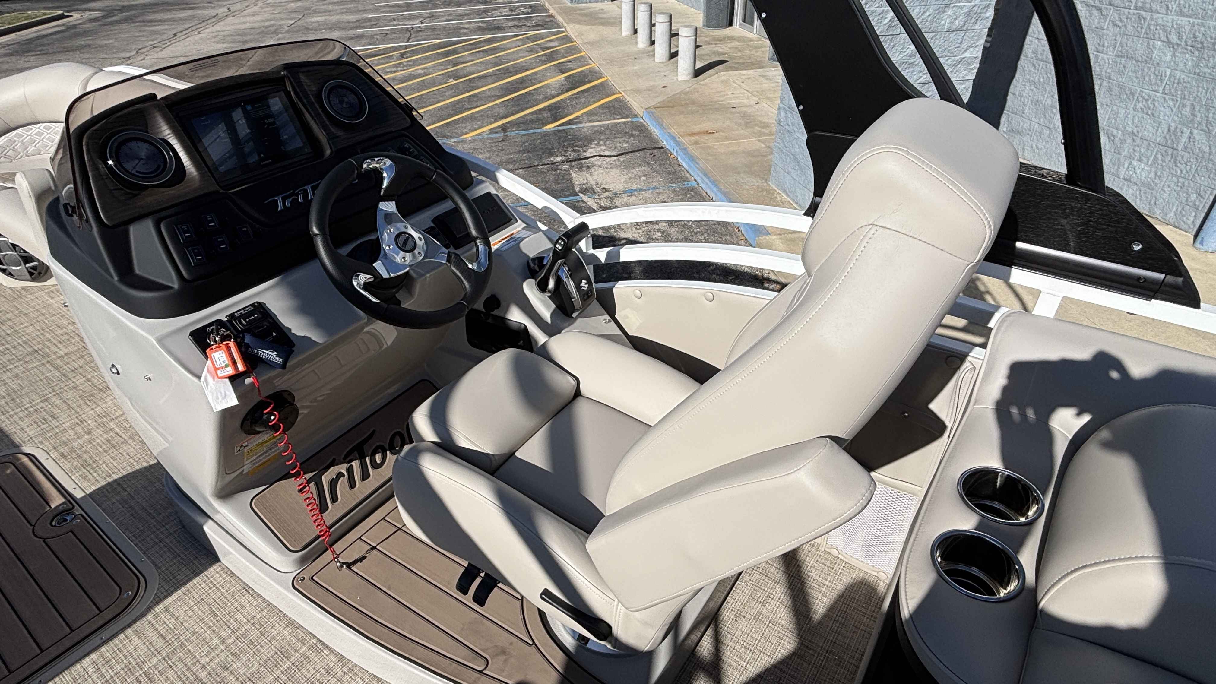2026 JC Tritoon NepToon 25TT Sport - Image 9