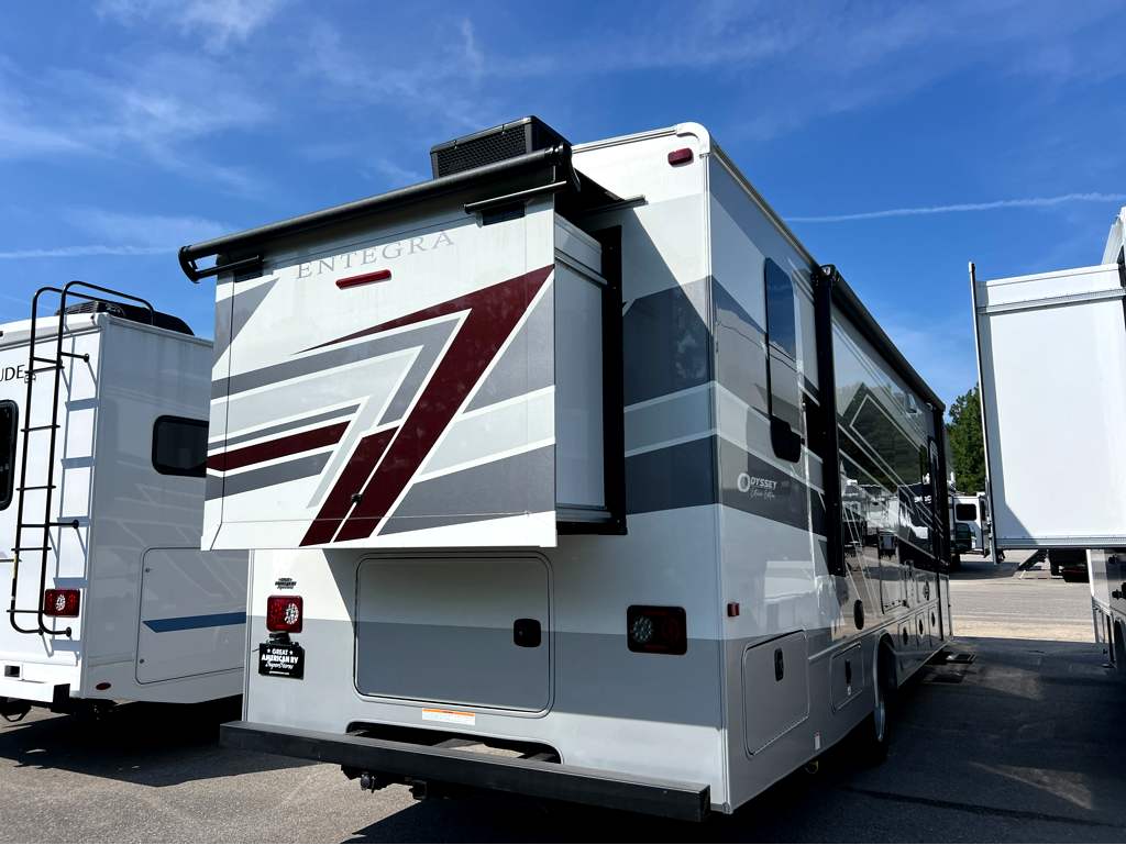 2027 ENTEGRA COACH ODYSSEY 30Z - Image 4