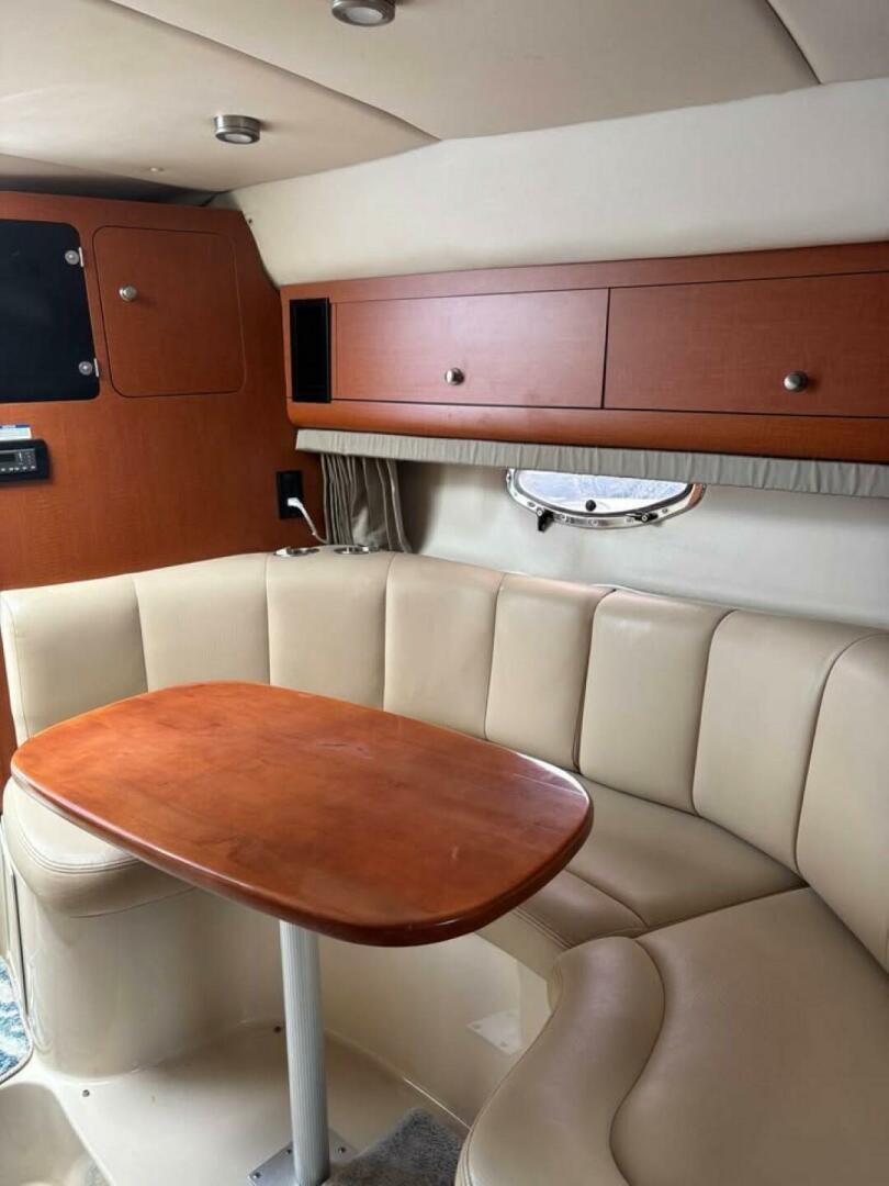 2005 Chaparral 290 Signature - Image 25