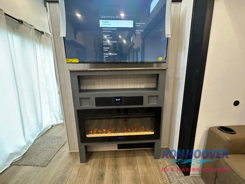 2026 PALOMINO 403LFT - Image 28
