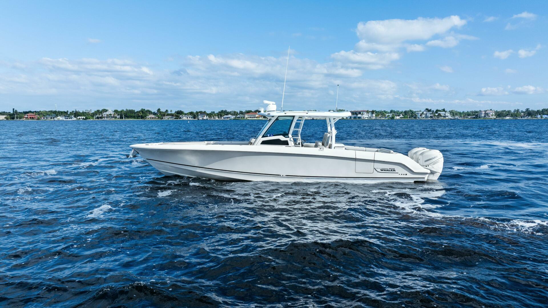 2019 Boston Whaler 380 Outrage - Image 31